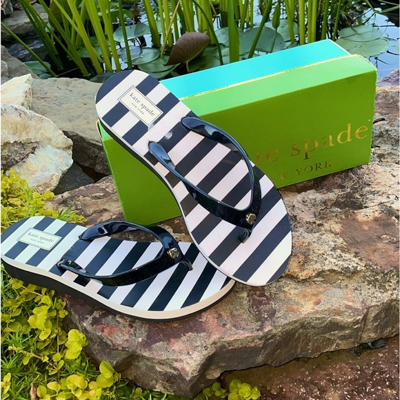 Kate Spade New York 8 Milli Flip Flop black & White striped Org. box Never Worn - Picture 13 of 13
